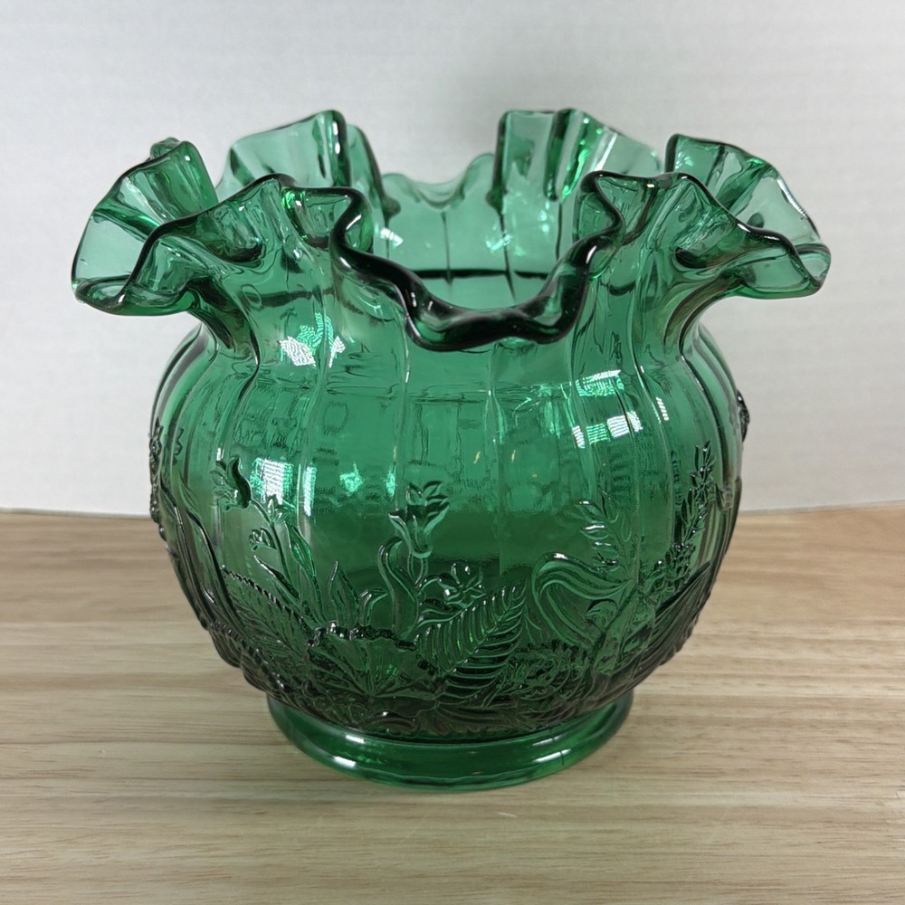 Fenton Olde Virginia Fenton Emerald Green Glass Rose Bowl 5" Tall